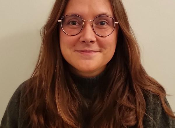 Dr Caroline Everarts